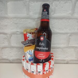 Tartas de chocolates con cervezas personalizadas